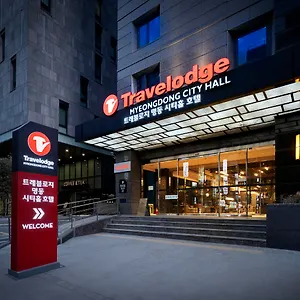 Travelodge Myeongdong Hall Otel
