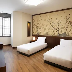 Ibis Ambassador Myeongdong Otel